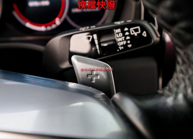 總代理 一手車 只跑7.8萬 全車原板件 LV2  4WD 340hp 21吋鋁圈 免鑰鉂 雙電動椅 電動尾門 可全貸!  第13張相片