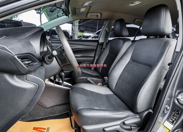 代步通勤最佳選擇 好開好保養 里程保證 車況超好 ABS TCS 雙安 可全貸 不用殺價就很便宜!  第11張相片