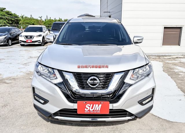 一手車 只跑4萬 里程保證 車況超好 倒車顯影 雙區恆溫 TCS ABS 前後雙雷達 可全貸 不用殺價就很便宜!  第6張相片