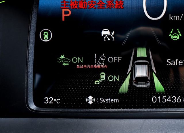 油電版 一手只跑1.5萬 原廠保養 全車原板件 ACC AEB 車道偏離 恆溫 車載系統 可全貸 不用殺價就很便宜!  第15張相片