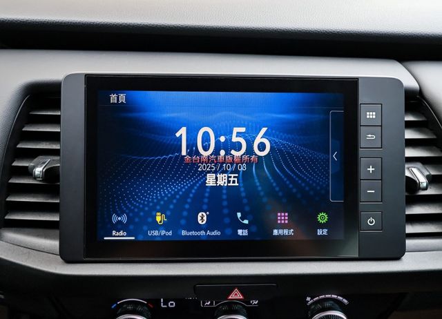 油電版 一手只跑1.5萬 原廠保養 全車原板件 ACC AEB 車道偏離 恆溫 車載系統 可全貸 不用殺價就很便宜!  第16張相片