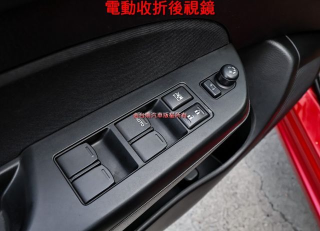 原裝進口 GLX旗艦版 只跑7.3萬 車況超好 iKEY 恆溫 定速 安卓影音 全車六安 可全貸 不用殺價就很便宜!  第11張相片