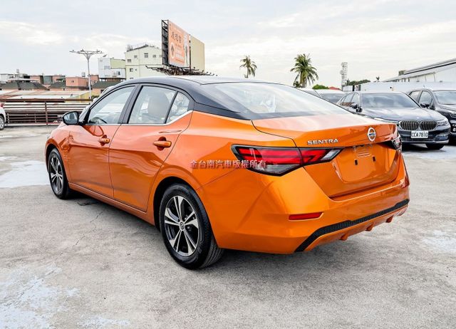 24/9月領牌 全新車 只跑9公里 ACC AEB 車道偏離 iKEY 盲點 環景 車載系統 原鈑件  第2張相片