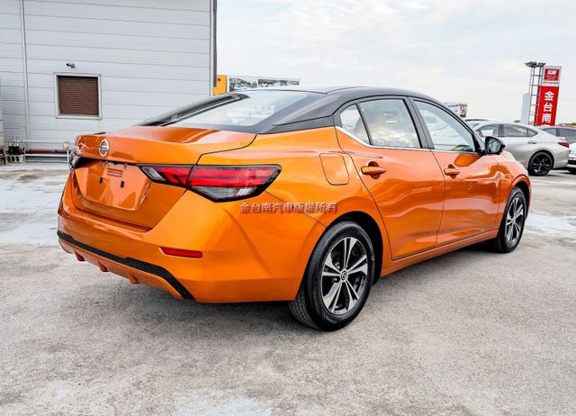 24/9月領牌 全新車 只跑9公里 ACC AEB 車道偏離 iKEY 盲點 環景 車載系統 原鈑件  第4張相片