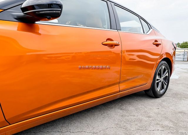 24/9月領牌 全新車 只跑9公里 ACC AEB 車道偏離 iKEY 盲點 環景 車載系統 原鈑件  第8張相片