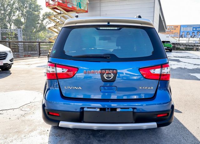 一手車✓少跑✓ABS✓雙安✓倒車顯影✓電動後視鏡✓里程保證✓代步通勤最佳選擇✓可全貸✓  第3張相片