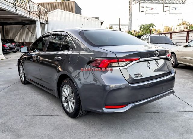 22/9出廠✓只跑4.8萬✓ACC✓AEB✓車道維持✓恆溫✓循跡防滑✓倒車顯影✓九安✓一手車✓原鈑件✓  第2張相片