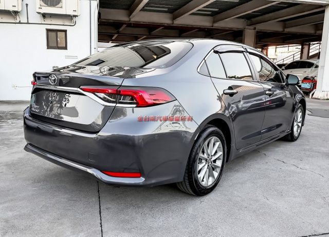 22/9出廠✓只跑4.8萬✓ACC✓AEB✓車道維持✓恆溫✓循跡防滑✓倒車顯影✓九安✓一手車✓原鈑件✓  第4張相片