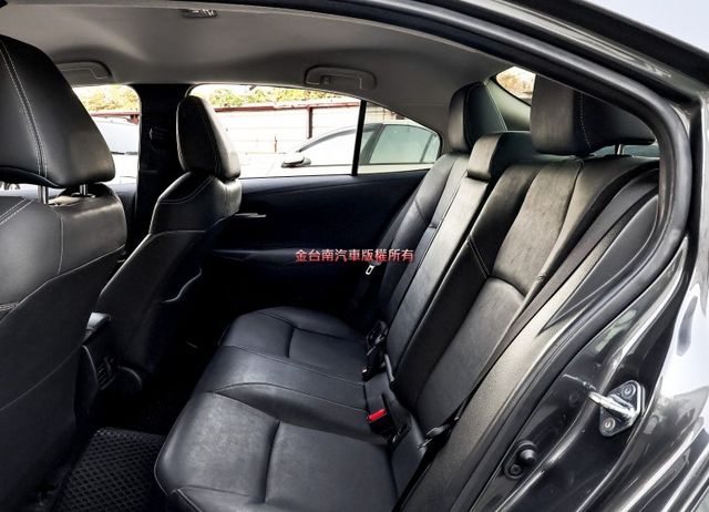 22/9出廠✓只跑4.8萬✓ACC✓AEB✓車道維持✓恆溫✓循跡防滑✓倒車顯影✓九安✓一手車✓原鈑件✓  第10張相片