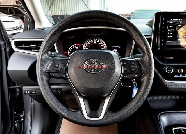 22/9出廠✓只跑4.8萬✓ACC✓AEB✓車道維持✓恆溫✓循跡防滑✓倒車顯影✓九安✓一手車✓原鈑件✓  第11張相片