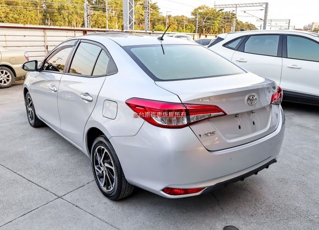 全車九安✓23年式23年領牌✓一手車✓ABS✓TCS✓鋁圈✓藍牙音響✓全車原板件✓可全貸✓不用殺價就很便宜✓  第2張相片