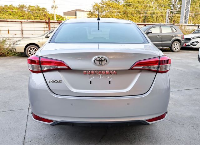 全車九安✓23年式23年領牌✓一手車✓ABS✓TCS✓鋁圈✓藍牙音響✓全車原板件✓可全貸✓不用殺價就很便宜✓  第3張相片