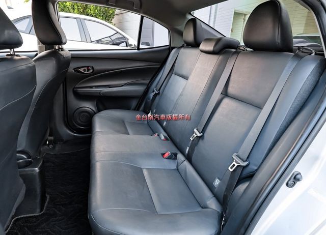 全車九安✓23年式23年領牌✓一手車✓ABS✓TCS✓鋁圈✓藍牙音響✓全車原板件✓可全貸✓不用殺價就很便宜✓  第12張相片