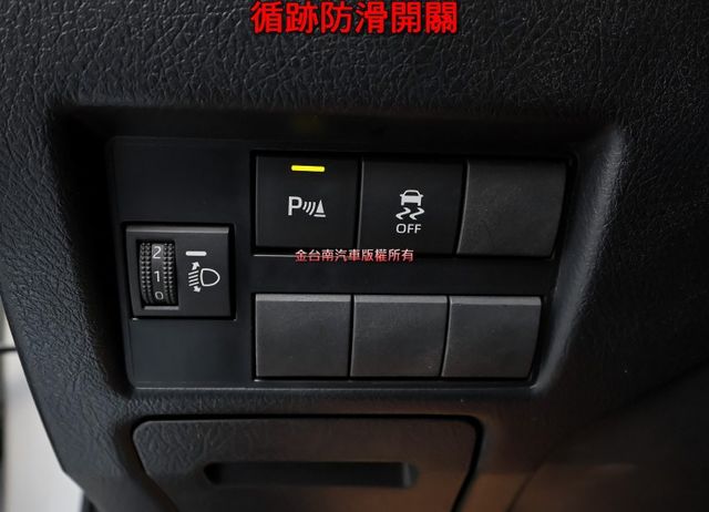 全車九安✓23年式23年領牌✓一手車✓ABS✓TCS✓鋁圈✓藍牙音響✓全車原板件✓可全貸✓不用殺價就很便宜✓  第14張相片