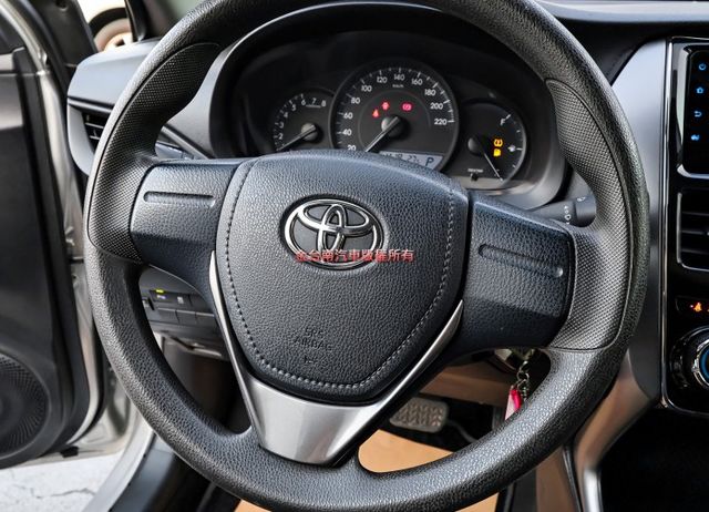 全車九安✓23年式23年領牌✓一手車✓ABS✓TCS✓鋁圈✓藍牙音響✓全車原板件✓可全貸✓不用殺價就很便宜✓  第15張相片