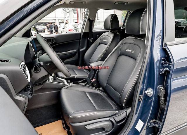 GLB版✓選配盲點及環景✓一手車✓只跑2.1萬✓原鈑件✓車道維持✓AEB✓定速✓iKEY✓原廠影音✓衛星導航✓  第7張相片