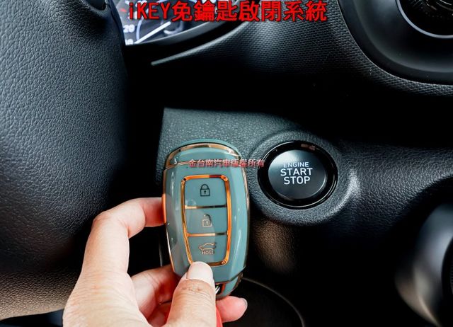 GLB版✓選配盲點及環景✓一手車✓只跑2.1萬✓原鈑件✓車道維持✓AEB✓定速✓iKEY✓原廠影音✓衛星導航✓  第14張相片