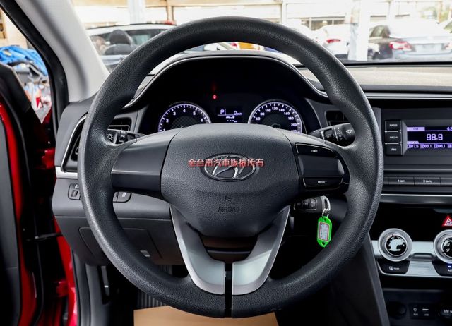 代步通勤最佳選擇✓一手車✓循跡防滑✓ABS✓六安✓電動收折後視鏡✓里程保證✓可全貸✓不用殺價就很便宜✓  第15張相片