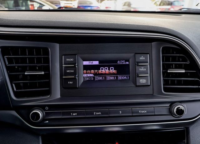 代步通勤最佳選擇✓一手車✓循跡防滑✓ABS✓六安✓電動收折後視鏡✓里程保證✓可全貸✓不用殺價就很便宜✓  第17張相片