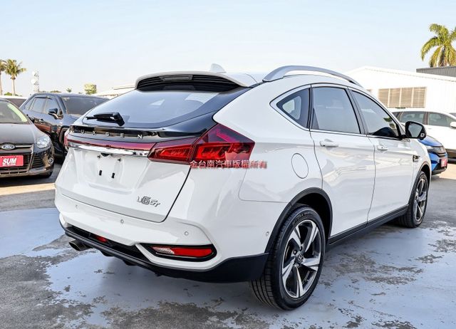 AR環景版✓一手車✓只跑4.9萬✓原廠保養✓全車原板件✓202hp✓天窗✓環景✓快撥✓電動尾門✓可全貸✓不用殺價就很便宜  第2張相片