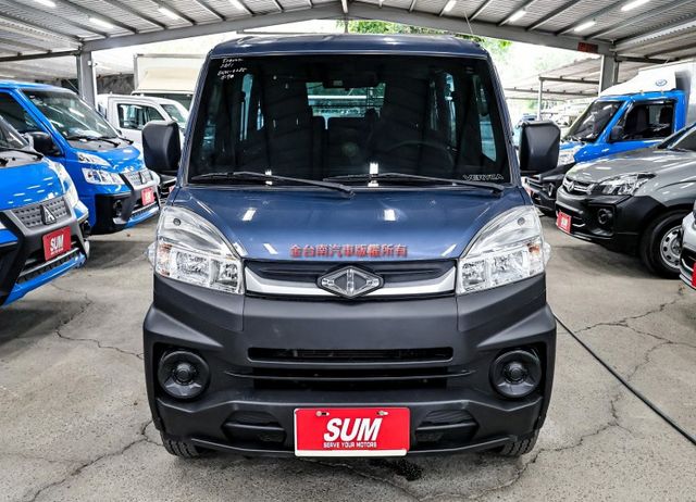 附全額發票✓自排✓五人座✓客貨兩用✓只跑5.9✓萬全車原板件✓原廠保養✓ABS✓TCS✓雙安✓後座出風口✓可全貸✓  第6張相片