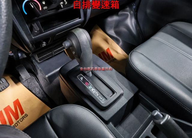 附全額發票✓自排✓五人座✓客貨兩用✓只跑5.9✓萬全車原板件✓原廠保養✓ABS✓TCS✓雙安✓後座出風口✓可全貸✓  第13張相片