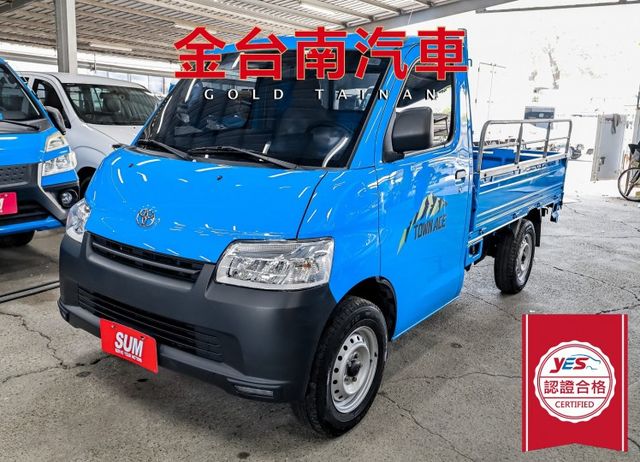 手排✓24年式✓10月出廠領牌✓一手只跑1.7萬✓全車原板件✓TCS✓雙安✓附全額發票✓可全貸✓不用殺價就很便宜✓  第1張相片