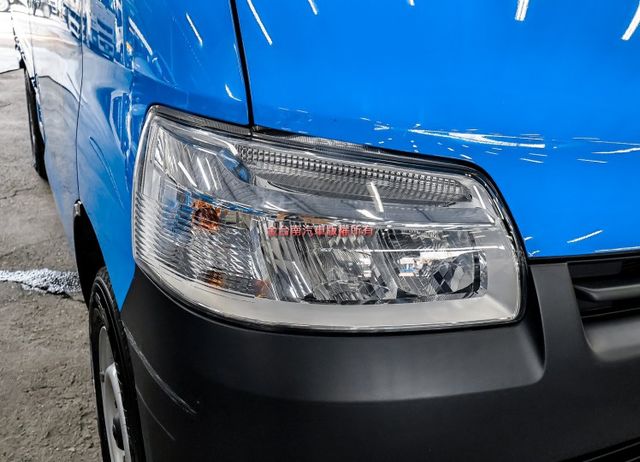 手排✓24年式✓10月出廠領牌✓一手只跑1.7萬✓全車原板件✓TCS✓雙安✓附全額發票✓可全貸✓不用殺價就很便宜✓  第7張相片