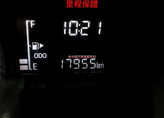 手排✓24年式✓10月出廠領牌✓一手只跑1.7萬✓全車原板件✓TCS✓雙安✓附全額發票✓可全貸✓不用殺價就很便宜✓  第11張相片