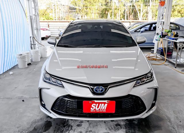 油電尊爵✓一手✓只跑2.3萬✓原鈑件✓數位儀表✓真皮方向盤✓盲點✓LV2✓iKEY✓可全貸✓  第5張相片