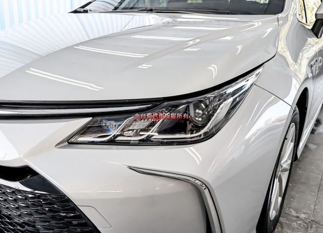 油電尊爵✓一手✓只跑2.3萬✓原鈑件✓數位儀表✓真皮方向盤✓盲點✓LV2✓iKEY✓可全貸✓  第6張相片