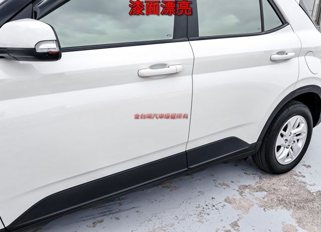 代步通勤好選擇✓一手只跑4.1萬✓全車原板件✓原廠影音✓TCS✓ABS✓全車六安✓可全貸✓不用殺價就很便宜✓  第8張相片