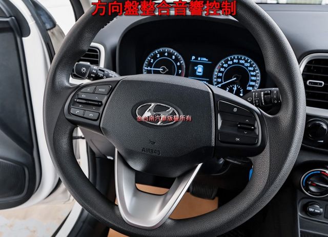 代步通勤好選擇✓一手只跑4.1萬✓全車原板件✓原廠影音✓TCS✓ABS✓全車六安✓可全貸✓不用殺價就很便宜✓  第14張相片