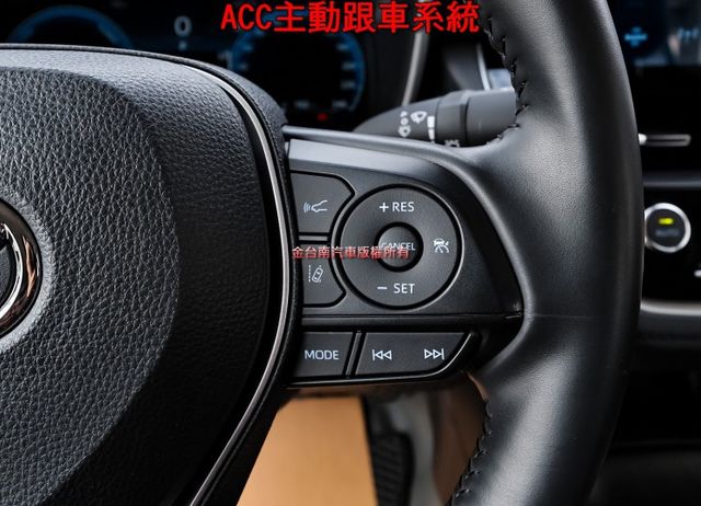 油電尊爵版✓一手車✓全車原板件✓原廠保固至2028✓LV2✓安卓影音✓LED光條尾燈✓真皮方向盤✓可全貸✓  第11張相片