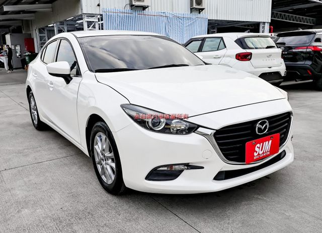 輪胎剛換新✓日本原裝進口✓17年式✓16/12出廠✓只跑9.6萬✓定速✓衛星導航✓iKEY✓恆溫✓循跡防滑✓  第4張相片