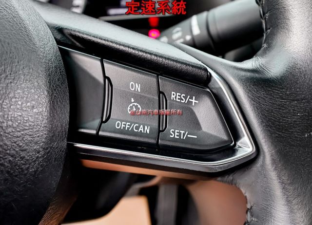 輪胎剛換新✓日本原裝進口✓17年式✓16/12出廠✓只跑9.6萬✓定速✓衛星導航✓iKEY✓恆溫✓循跡防滑✓  第12張相片