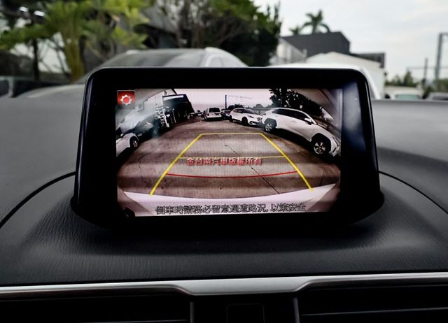 輪胎剛換新✓日本原裝進口✓17年式✓16/12出廠✓只跑9.6萬✓定速✓衛星導航✓iKEY✓恆溫✓循跡防滑✓  第16張相片