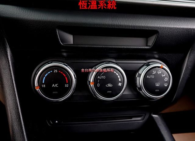 輪胎剛換新✓日本原裝進口✓17年式✓16/12出廠✓只跑9.6萬✓定速✓衛星導航✓iKEY✓恆溫✓循跡防滑✓  第17張相片