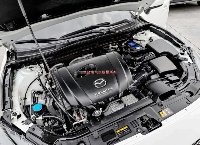 輪胎剛換新✓日本原裝進口✓17年式✓16/12出廠✓只跑9.6萬✓定速✓衛星導航✓iKEY✓恆溫✓循跡防滑✓  第20張相片