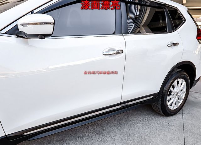 一手車✓只跑5.9萬✓原廠保養✓全車原板件✓ACC✓AEB✓車道偏離✓環景✓車載系統✓全車六安✓可全貸✓  第6張相片