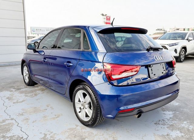 1.0 省油省稅金✓渦輪✓只跑6.3萬✓全車原鈑件✓大螢幕影音✓衛星導航✓倒車顯影✓ABS✓TCS✓里程保證 可全貸!  第2張相片