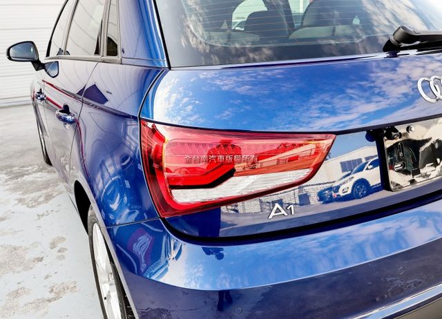 1.0 省油省稅金✓渦輪✓只跑6.3萬✓全車原鈑件✓大螢幕影音✓衛星導航✓倒車顯影✓ABS✓TCS✓里程保證 可全貸!  第7張相片