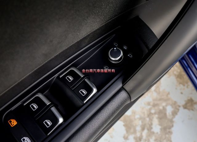 1.0 省油省稅金✓渦輪✓只跑6.3萬✓全車原鈑件✓大螢幕影音✓衛星導航✓倒車顯影✓ABS✓TCS✓里程保證 可全貸!  第11張相片