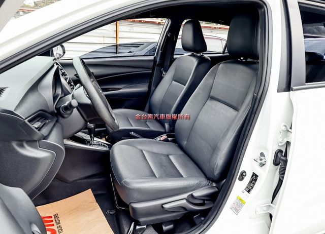 經典版✓只跑9千✓ABS✓循跡防滑✓九安✓電子後視鏡✓里程保證✓原廠保固中✓  第8張相片