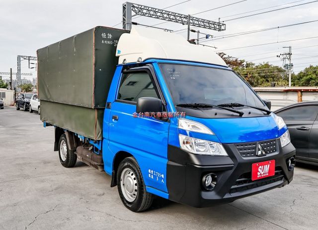 附全額發票✓伸縮貨篷✓一手車✓只跑5.3萬✓循跡防滑✓ABS✓倒車顯影✓原廠保養✓里程保證✓打拼事業好幫手✓  第5張相片