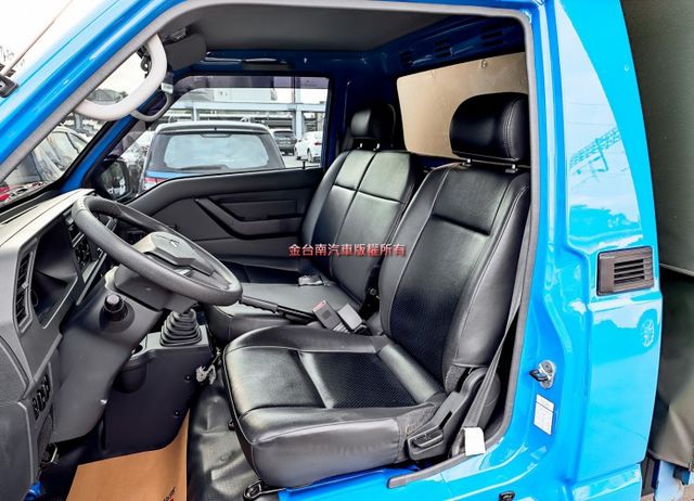 附全額發票✓伸縮貨篷✓一手車✓只跑5.3萬✓循跡防滑✓ABS✓倒車顯影✓原廠保養✓里程保證✓打拼事業好幫手✓  第8張相片