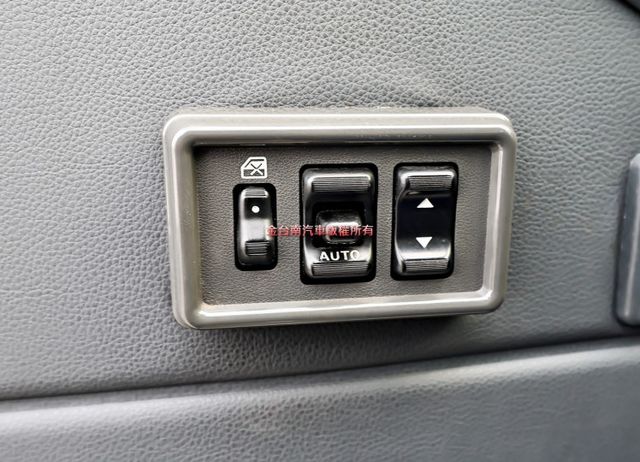 附全額發票✓伸縮貨篷✓一手車✓只跑5.3萬✓循跡防滑✓ABS✓倒車顯影✓原廠保養✓里程保證✓打拼事業好幫手✓  第9張相片