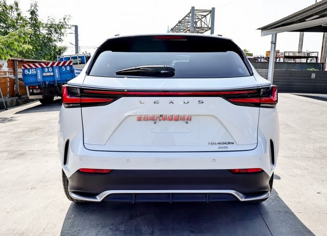 450h 市場唯一✓F-Sport✓12月領牌✓一手跑4.6萬✓原鈑件✓記憶椅✓✓天窗✓車載系統✓LV2✓環景✓  第3張相片