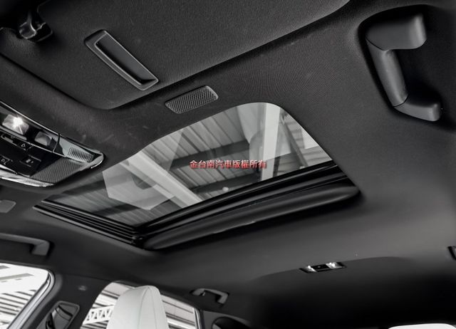 450h 市場唯一✓F-Sport✓12月領牌✓一手跑4.6萬✓原鈑件✓記憶椅✓✓天窗✓車載系統✓LV2✓環景✓  第10張相片