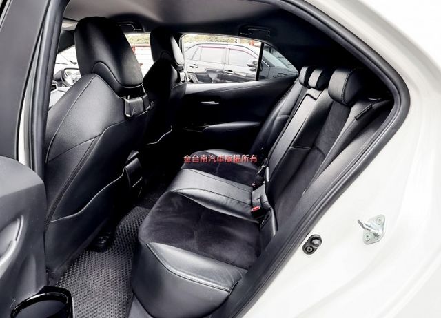20年式✓19/10出廠✓最高旗艦版✓快撥✓雙區恆溫✓只跑10.2萬✓原鈑件✓iKEY✓雙電熱椅✓LV2✓  第9張相片